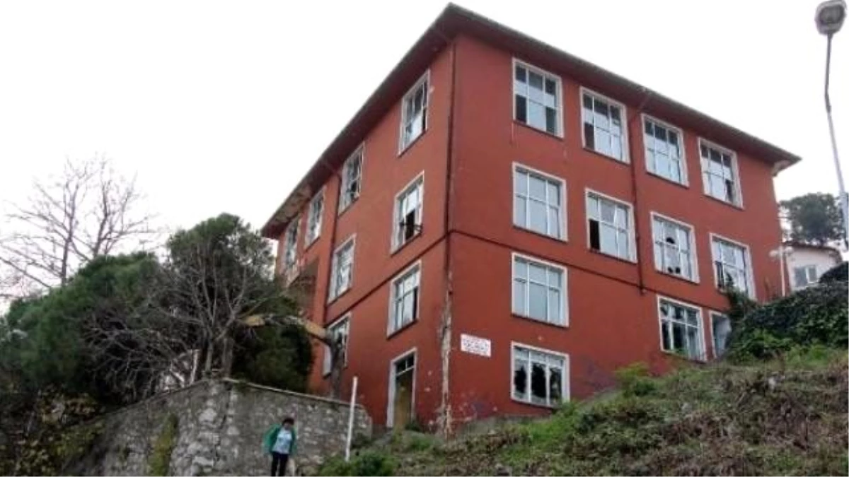 Zonguldak Valiliği Metruk Binalara Girişi Yasakladı