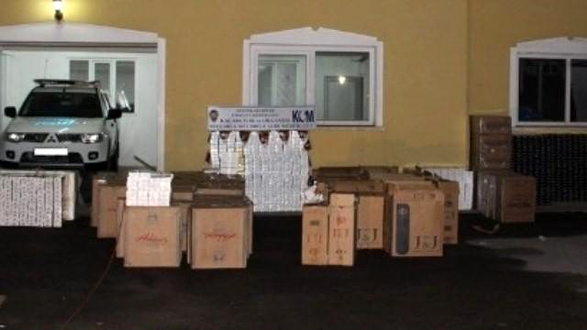 Afyonkarahisar\'da Polisten Zehir Tacirleri ve Sigara Kaçakçılarına Operasyon