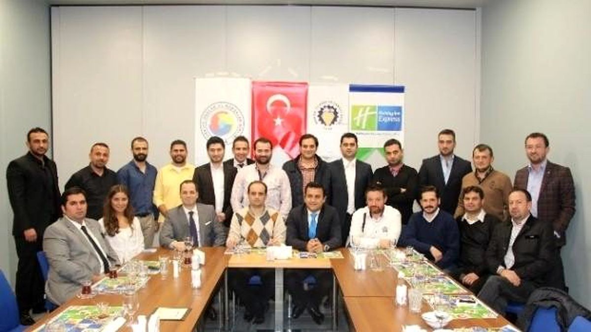 Bu Kez Gençler Başarı Öykülerini Anlattı