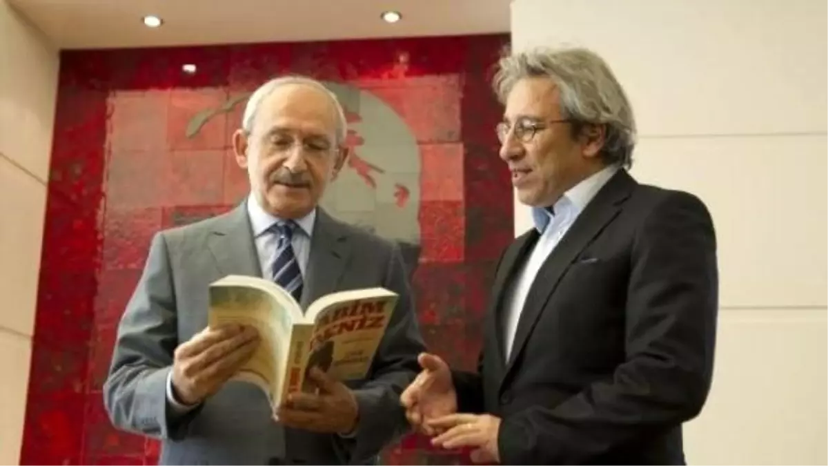 Can Dündar, Kılıçdaroğlu\'na Kitap İmzaladı