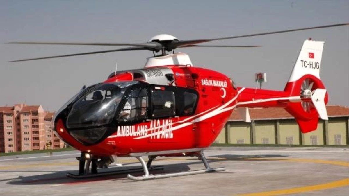 Kazada Yaralanan Gence Ambulans Helikopter Desteği