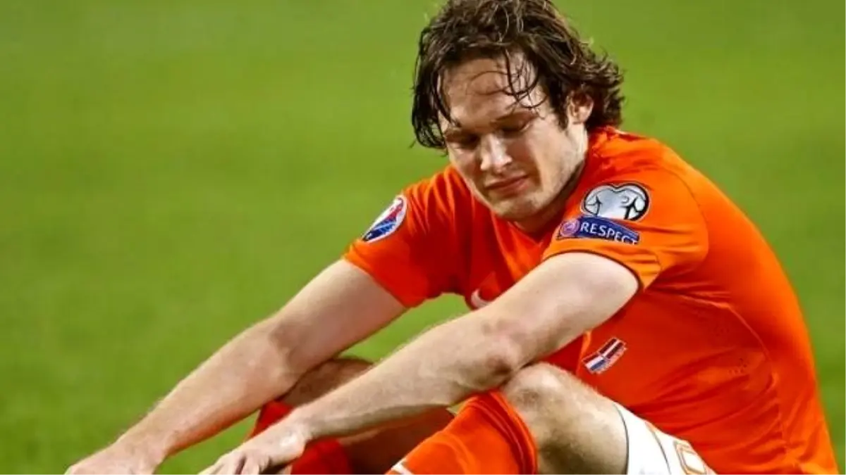 Manchester United\'a Daley Blind\'den Kara Haber