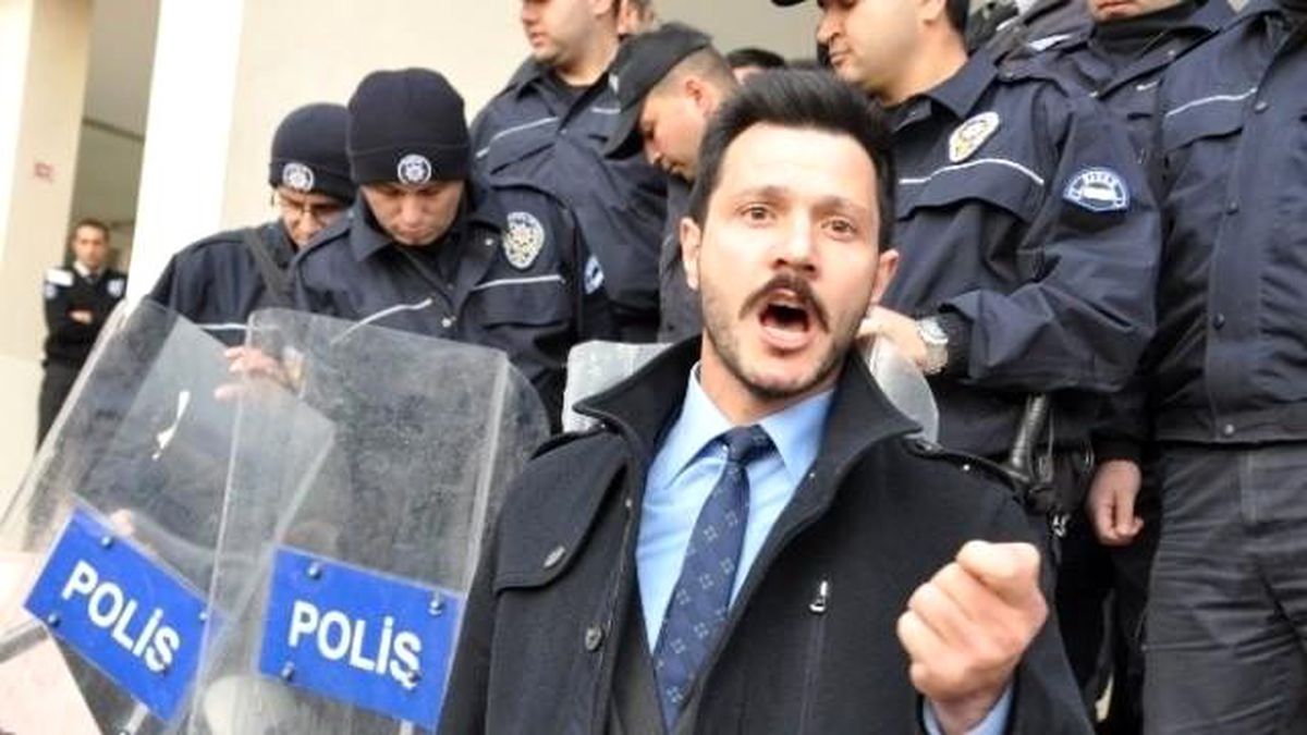 Sivas\'ta Ülkü Ocaklarından Konsey Seçimi Tepkisi