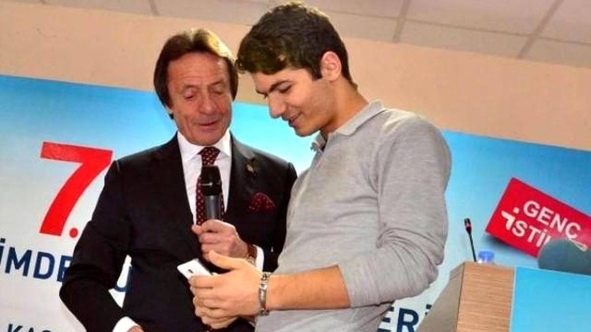 Ahmet Nazif Zorlu Öğrencilere Deneyimlerini Aktardı