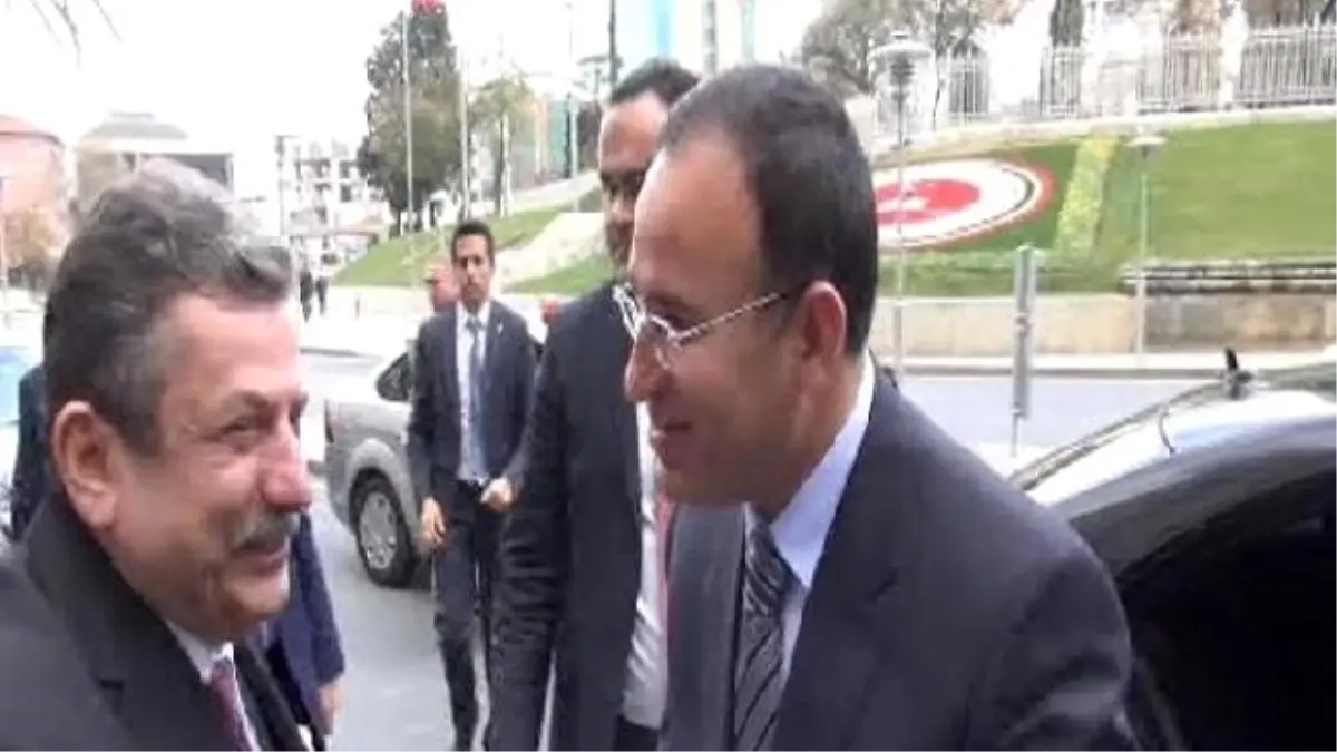 Bakan Bozdağ İstanbul Adalet Sarayı\'nda