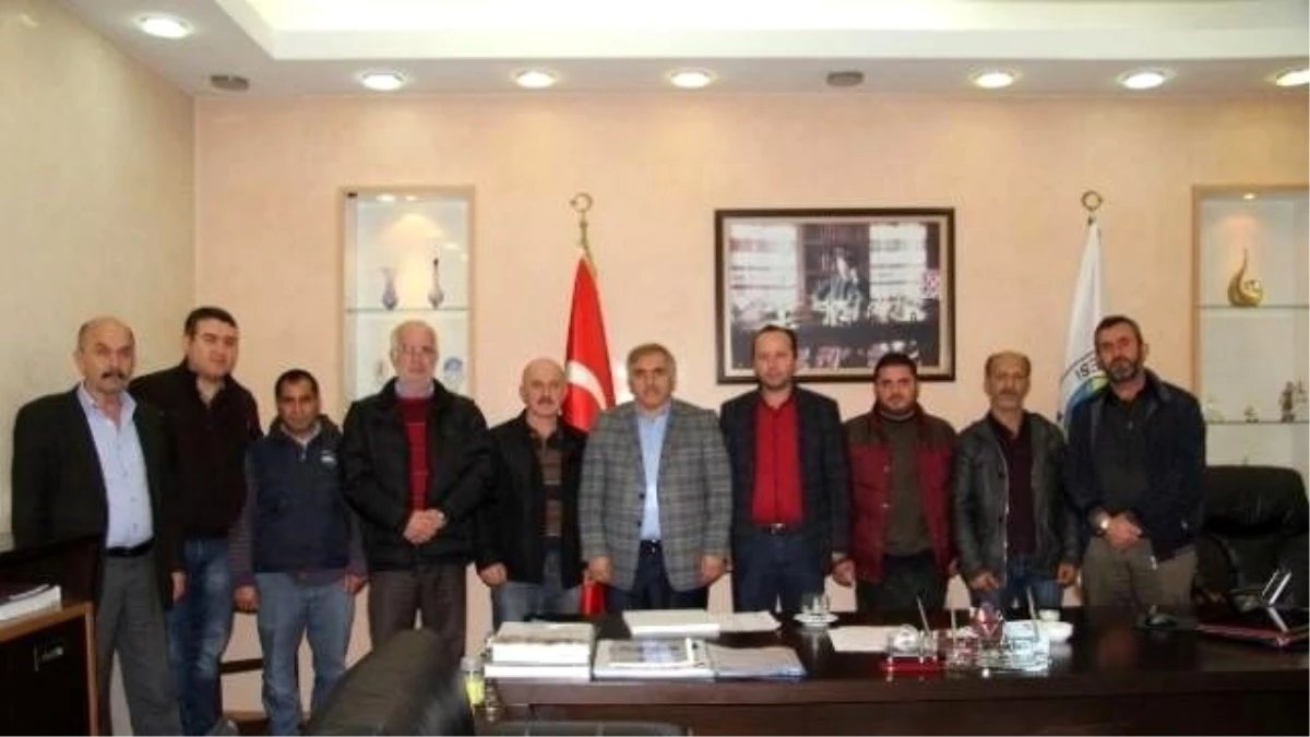 Balıkçı Esnafı Hendek Belediye Başkanı Ali İnci\'yi Ziyaret Etti