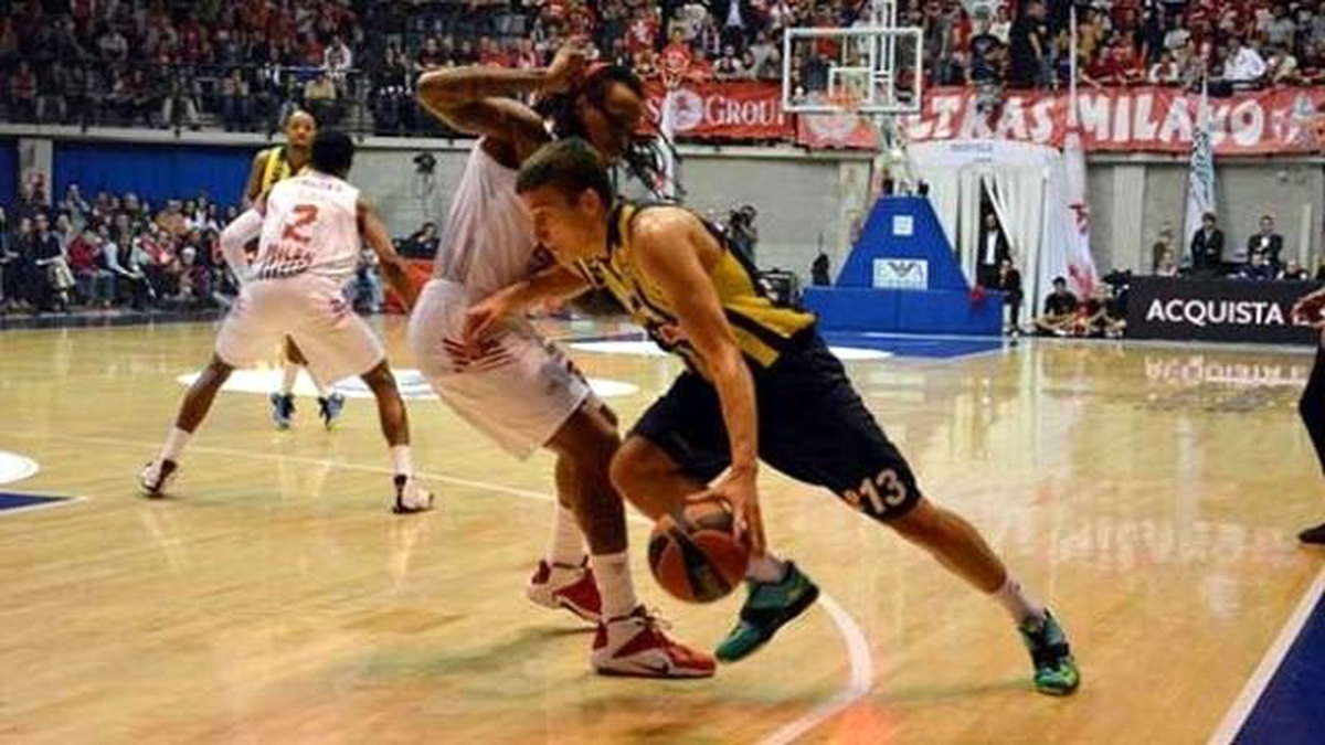 Emporio Armani Milano - Fenerbahçe Ülker: 74-80