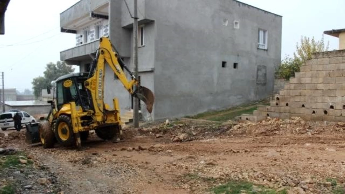Eyyübiye Belediyesi Yol Yapım Çalışmalarına Devam Ediyor