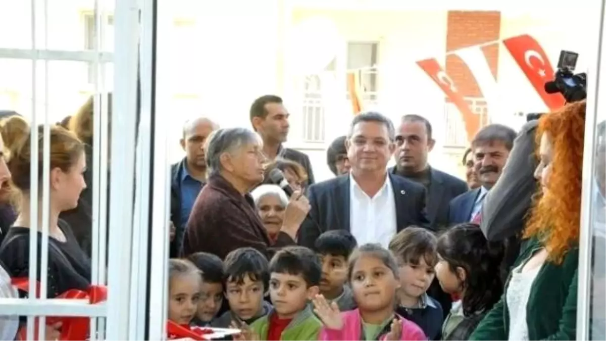 Güzelçamlı Bilgi Evi Kütüphanesi Yeniden Düzenlendi