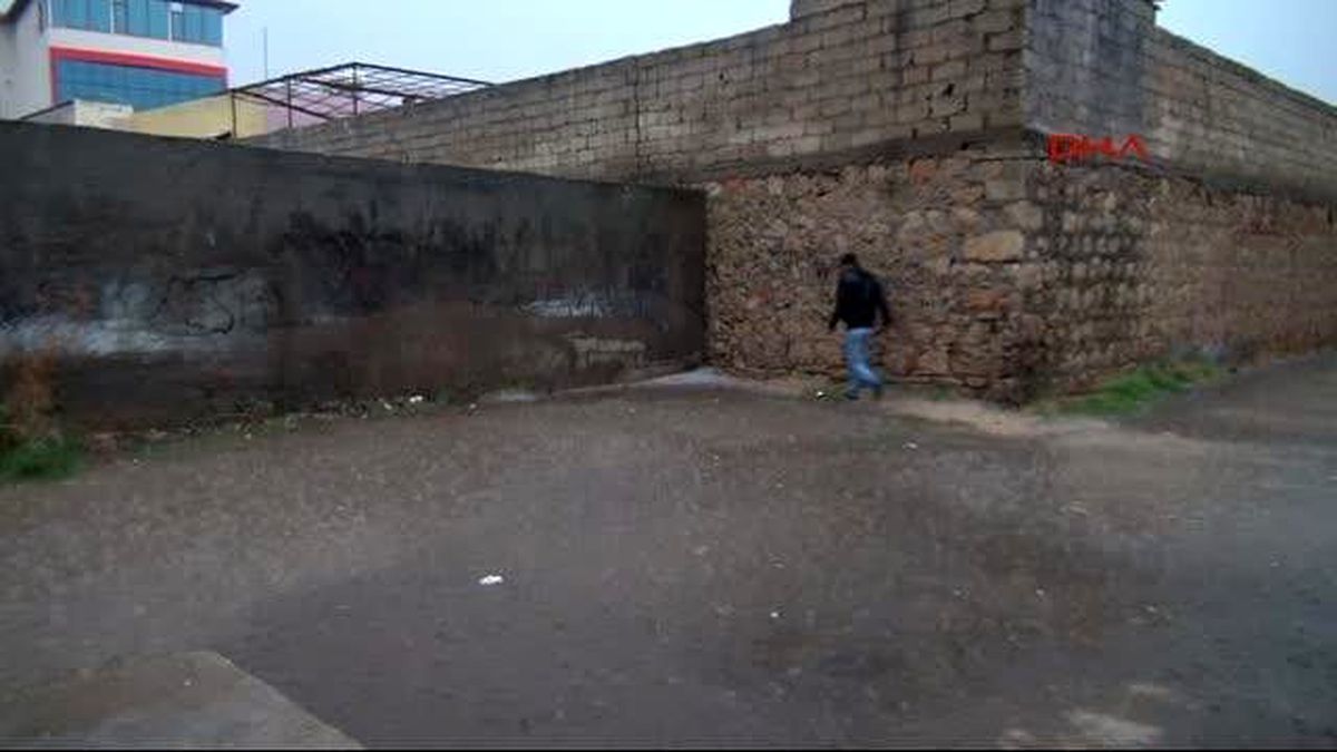 Hatay\'da Sağanak Yağış Sele Neden Oldu