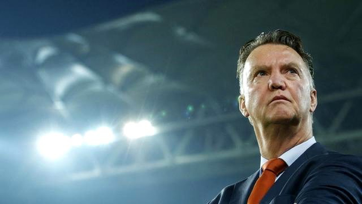 Louis Van Gaal: "Blind\'ın Sakatlığının 6 Ay Süreceğini Sanmıyorum"