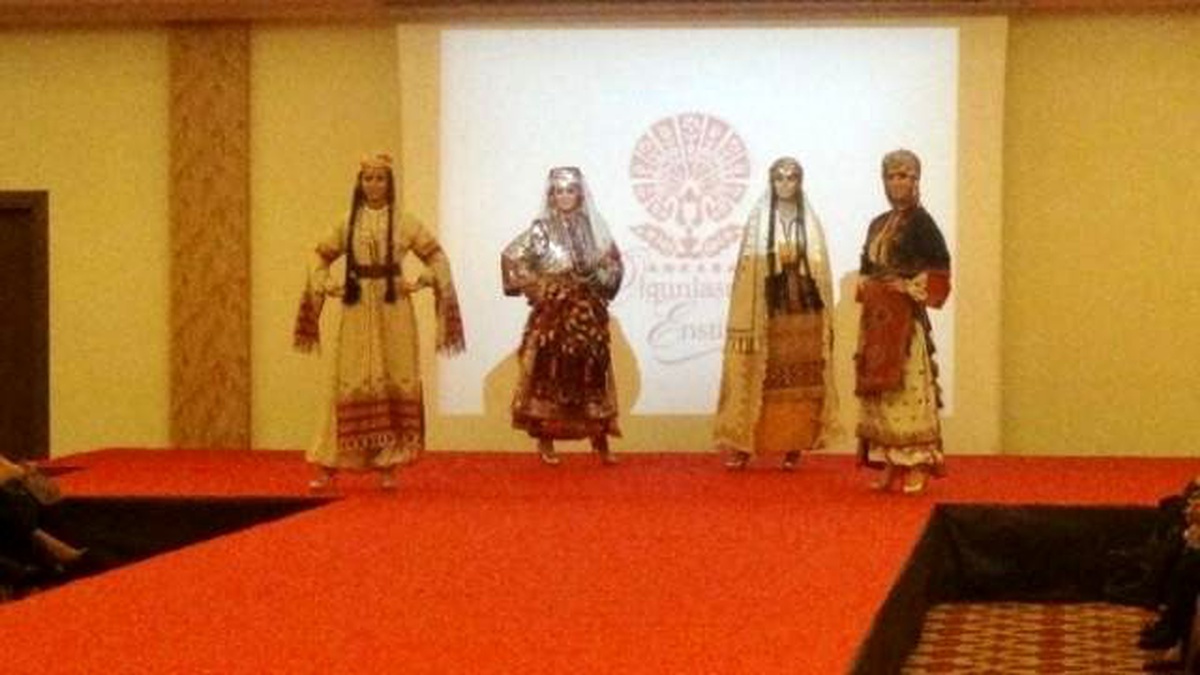 Hatay\'da Osmanlı Dönemi ve Atatürk\'ün Kıyafetleri Alkışlarla İzlendi