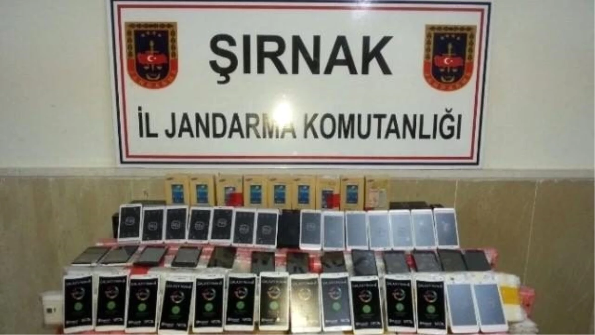 Şırnak\'ta 2 Milyon Liralık Kaçak Cep Telefonu Yakalandı