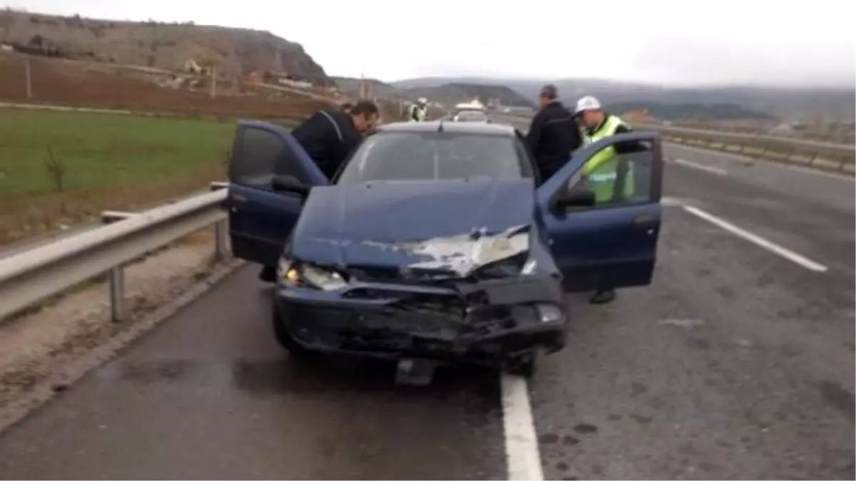 Bozüyük\'te Trafik Kazası: 2 Yaralı