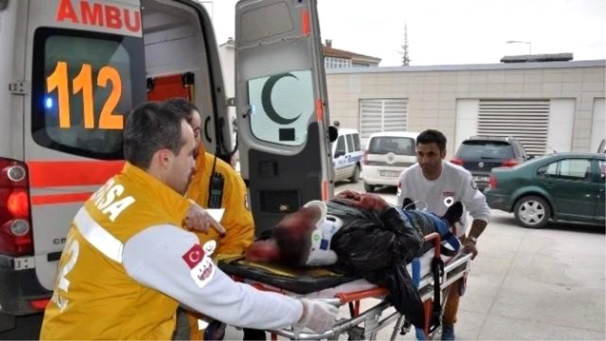 Bursa-Ankara Karayolunda İki Tır Çarpıştı: 6 Yaralı