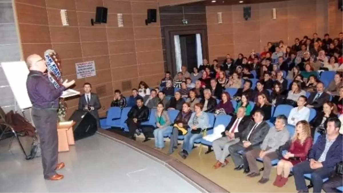 Çaycuma\'da "Facebook Ortamında Anne ve Baba Olmak" Konferansı