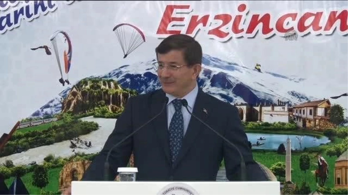 Başbakan Davutoğlu, Erzincan\'da