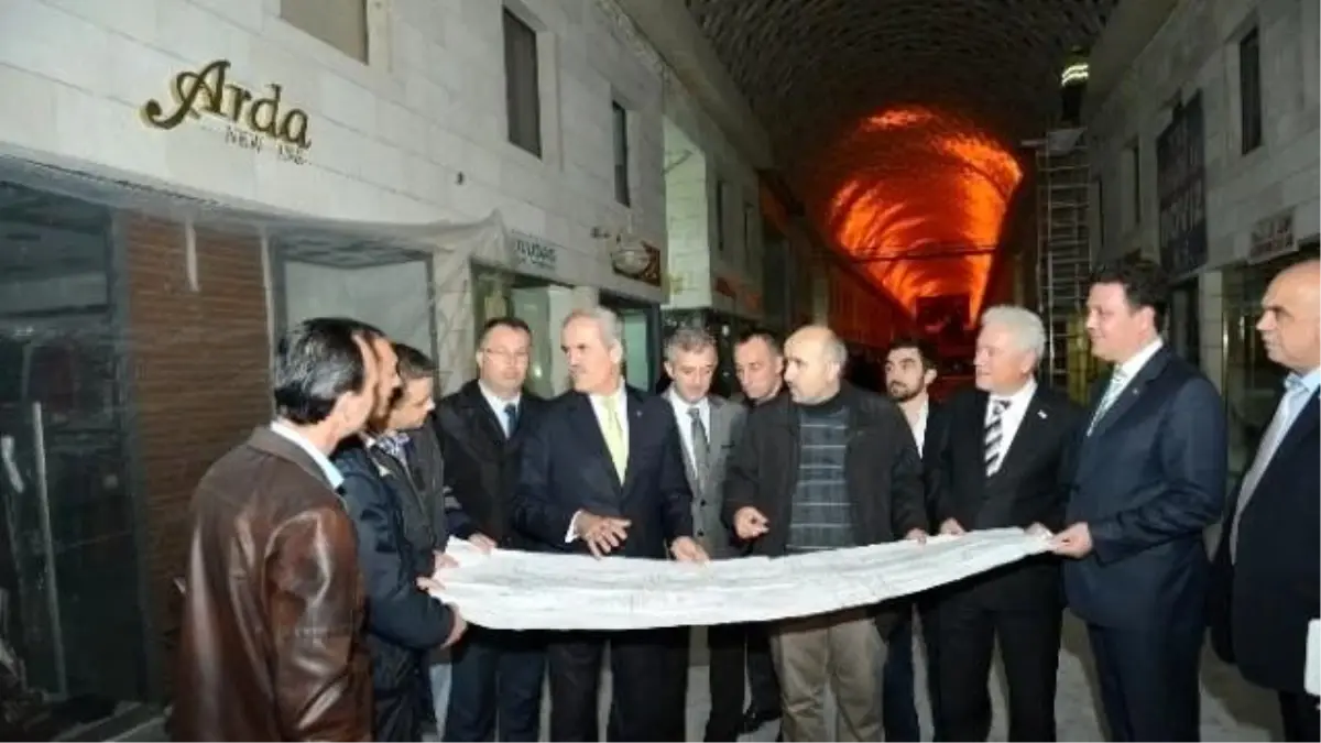 Kapalı Çarşı Göz Kamaştırıyor