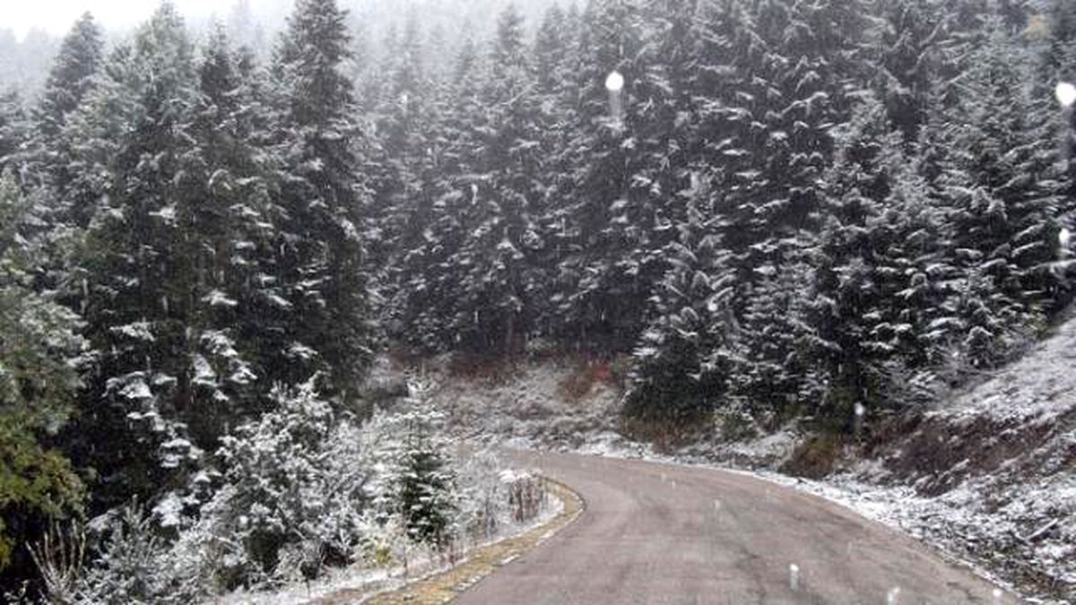 Kartepe\'ye Mevsimin İlk Karı Düştü