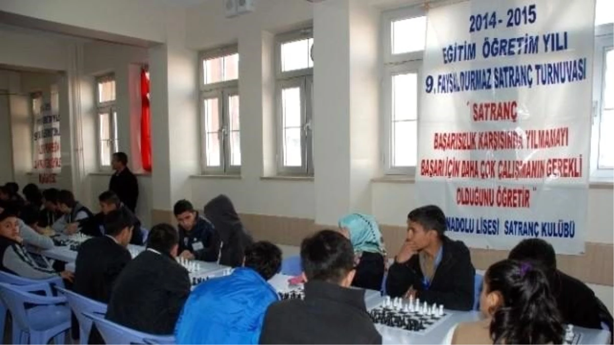 Midyat\'ta 9. Faysal Durmaz Satranç Turnuvası Başladı