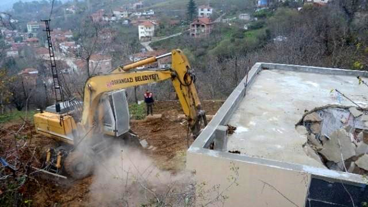 Uludağ Kaçak Yapılardan Arındırılıyor