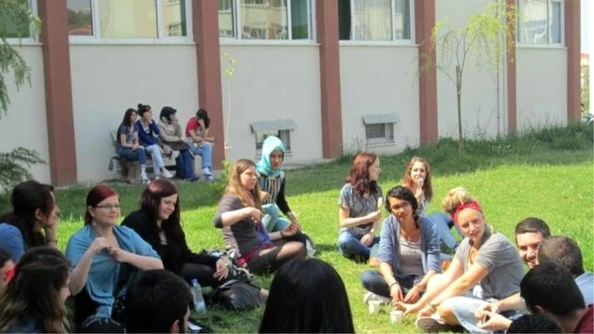 Yalova Üniversitesinde 11 Bin 594 Öğrenci Öğrenim Görüyor