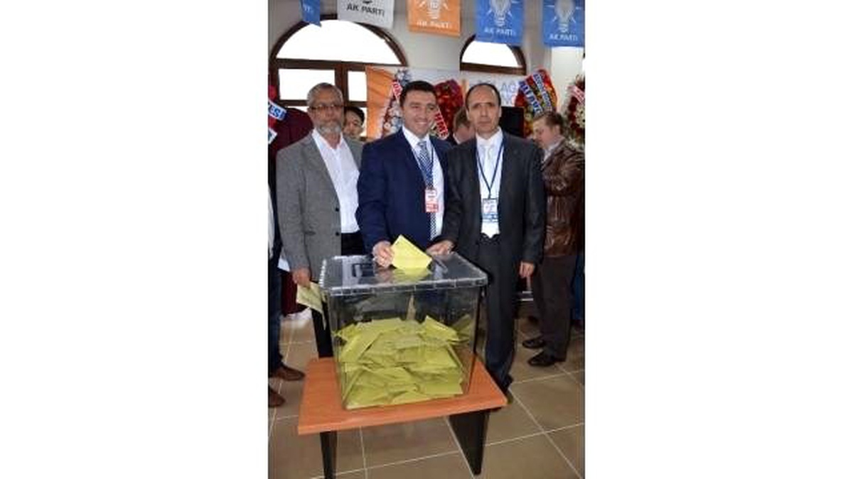 AK Parti Bozüyük İlçe Başkanı Mesut Çetin Güven Tazeledi