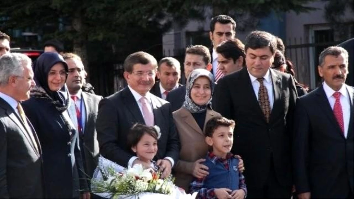 Başbakan Davutoğlu Tunceli\'de