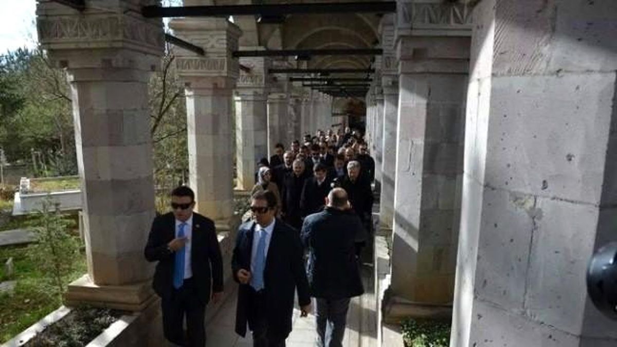 Başbakan Prof. Dr. Ahmet Davutoğlu\'nun Erzincan\'a Olan İlk Ziyareti Terzi Baba Hazretleri Oldu