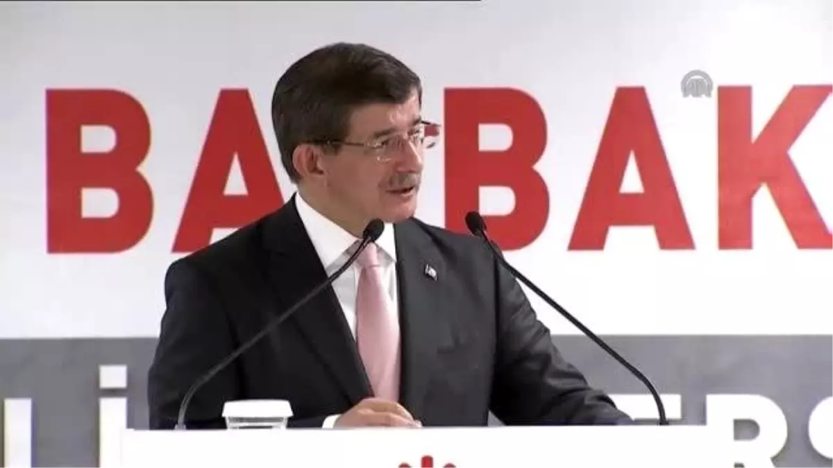 Davutoğlu: "Alevi Kardeşlerimize Karşı Hiçbir Ayrımcılık Yapılmasına İzin Vermeyiz"