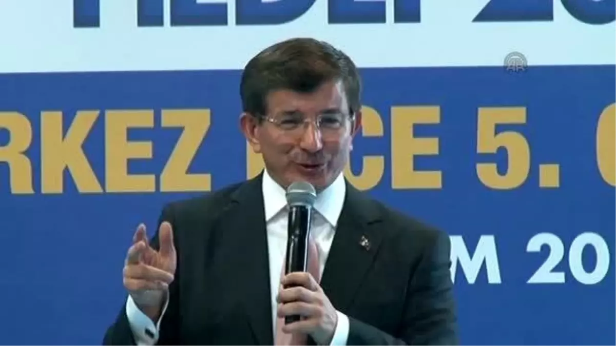 Davutoğlu: "Alevi-Sünni Kardeşliğini İkame Etmek Ne Gerekiyorsa Yapacağız"