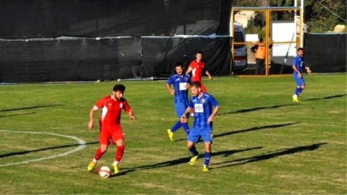 Kemer Tekirovaspor-Derincespor: 0-2