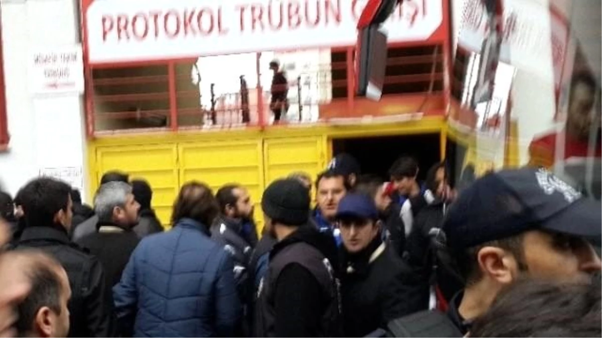 Pendikspor-Yeni Malatyaspor Maçı Sonrası Olaylar Çıktı