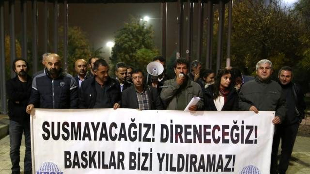 SES, Tutuklamaları Protesto Etti.