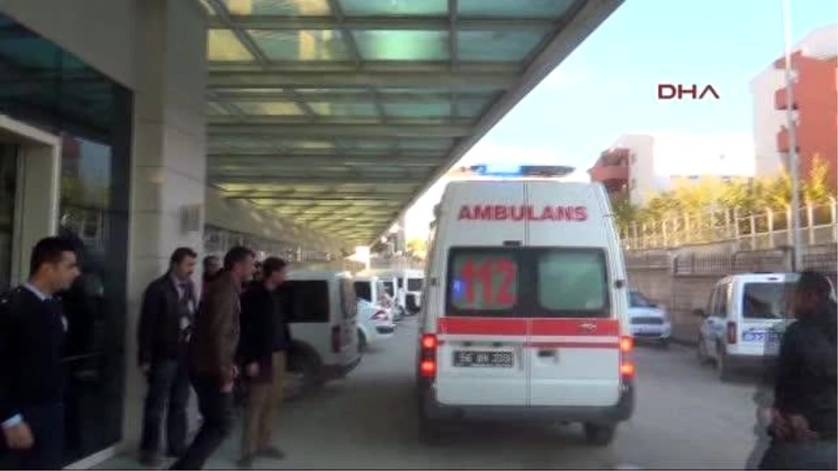 Siirt\'te Ekip Aracı Takla Attı: 3 Polis Yaralandı
