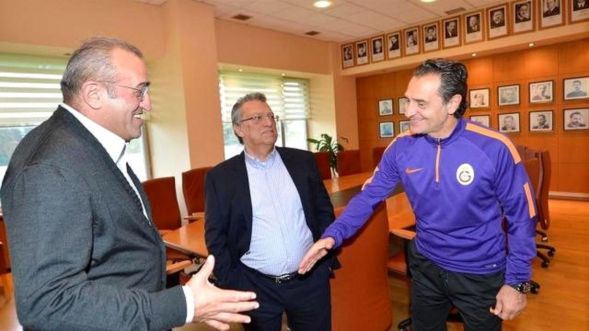 Abdürrahim Albayrak Cesare Prandelli\'yi Sorguya Çekti!