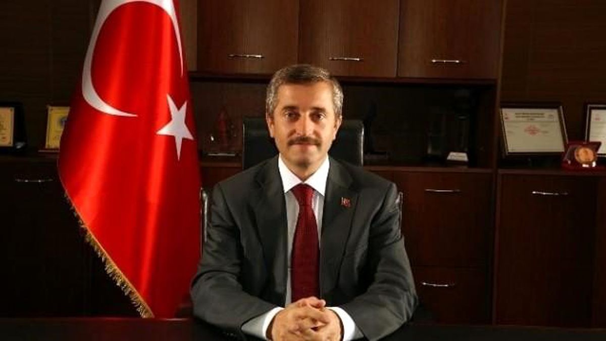 Başkan Tahmazoğlu\'nun Öğretmenler Günü Mesajı