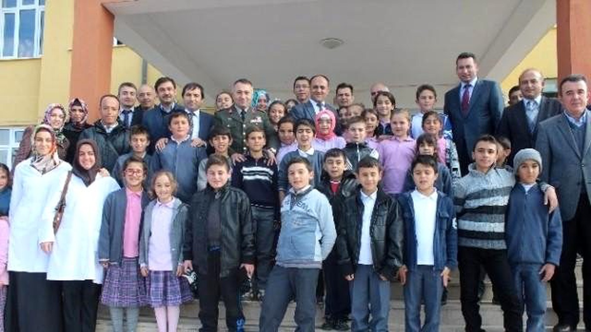 Beyşehir\'de Öğretmenler Günü Kutlamaları