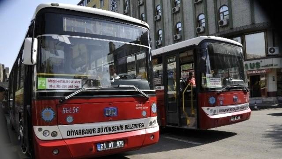 Diyarbakır\'da Kadınlar Şehir İçi Otobüslerde Ücretsiz Taşınacak