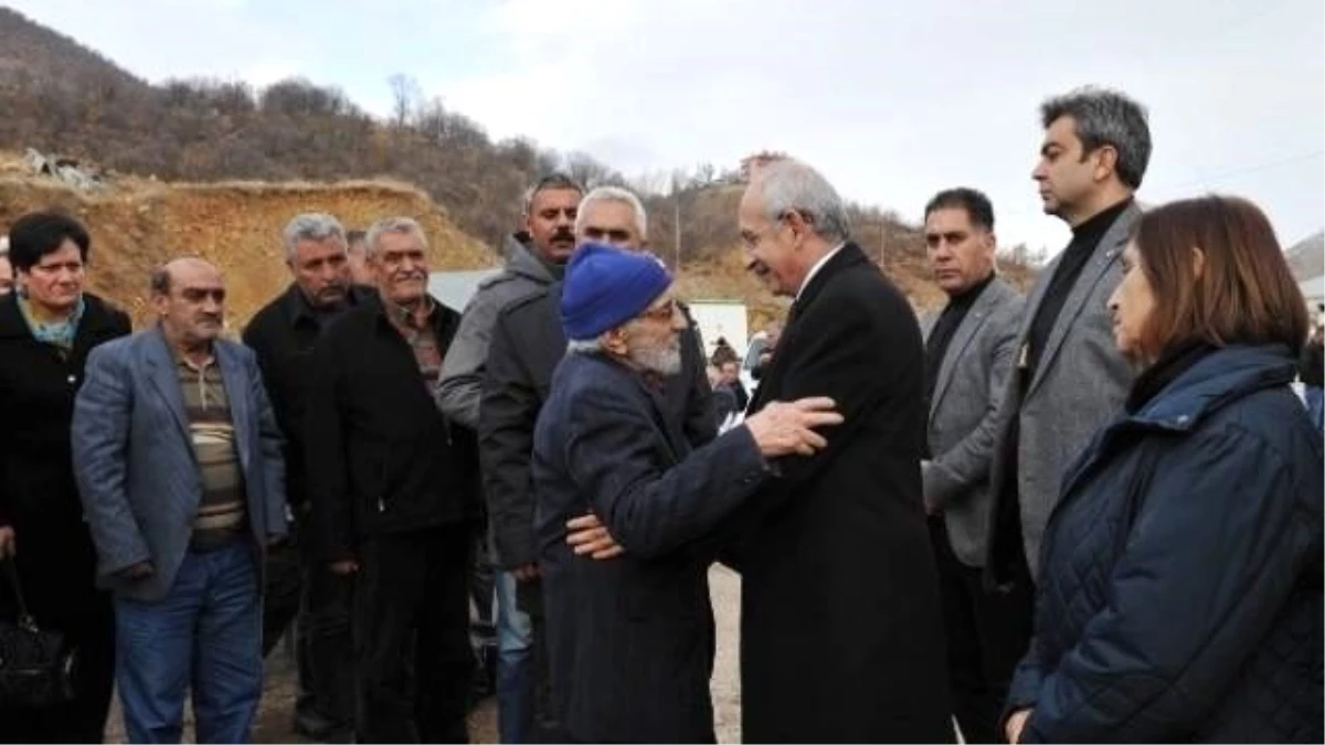 Kılıçdaroğlu, Cenaze Töreninin Ardından Hemşehrileriyle Buluştu