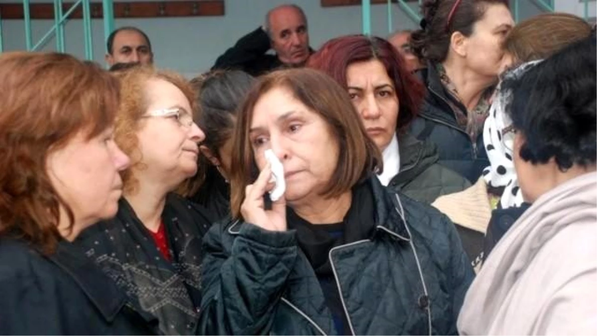 Kılıçdaroğlu\'nun Kayınvalidesinin Cenazesi Toprağa Verildi