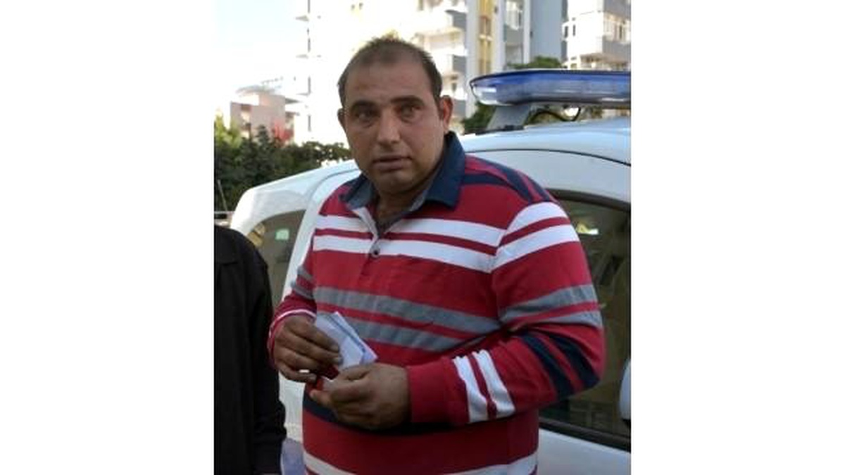 Otomobilin Lastiğini Patlatıp, 70 Bin Lirayı Çaldılar