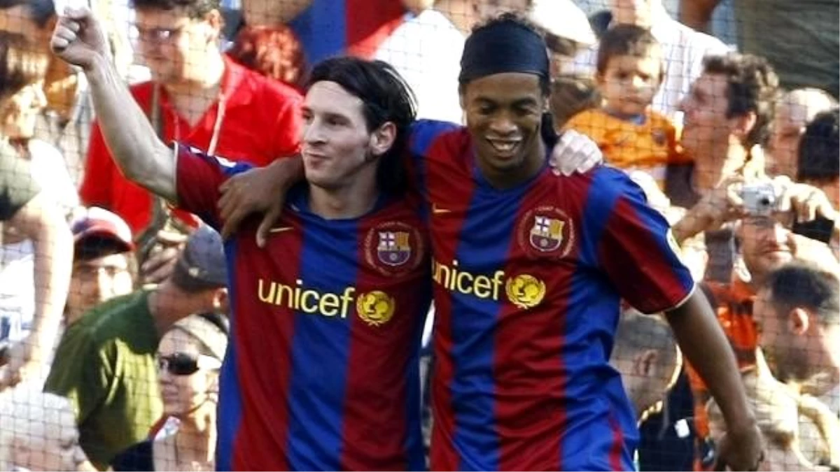 Ronaldinho Messi\'yi Instagram\'dan Kutladı