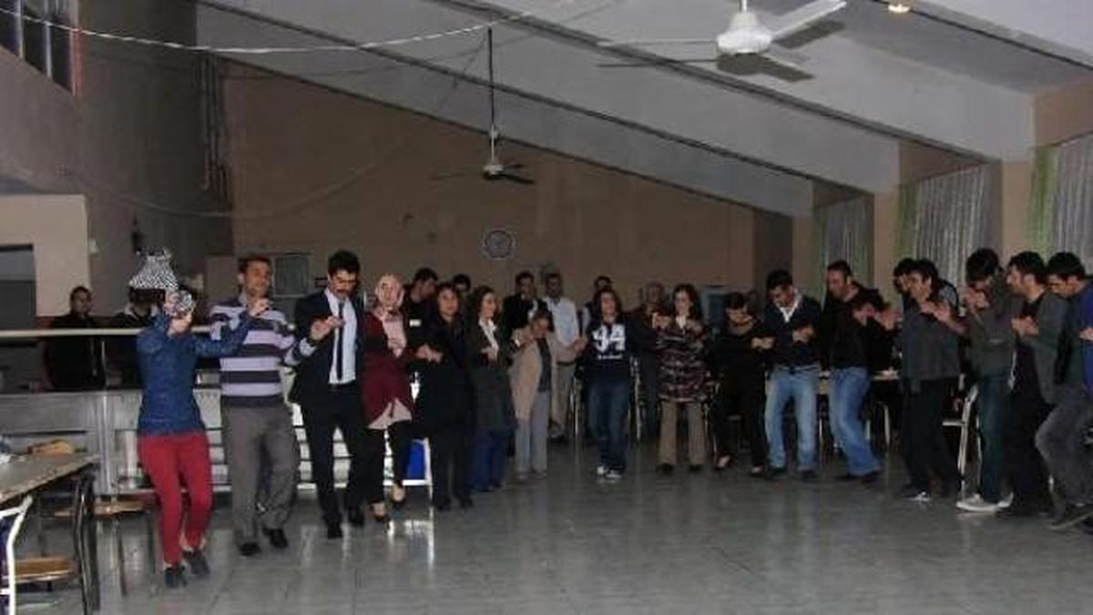 Sınırdaki Öğretmenler Gecede Stres Attı
