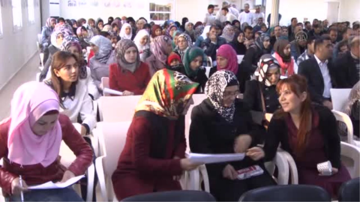 Malatya\'daki Suriyeli Öğretmenlerin Buruk Kutlaması