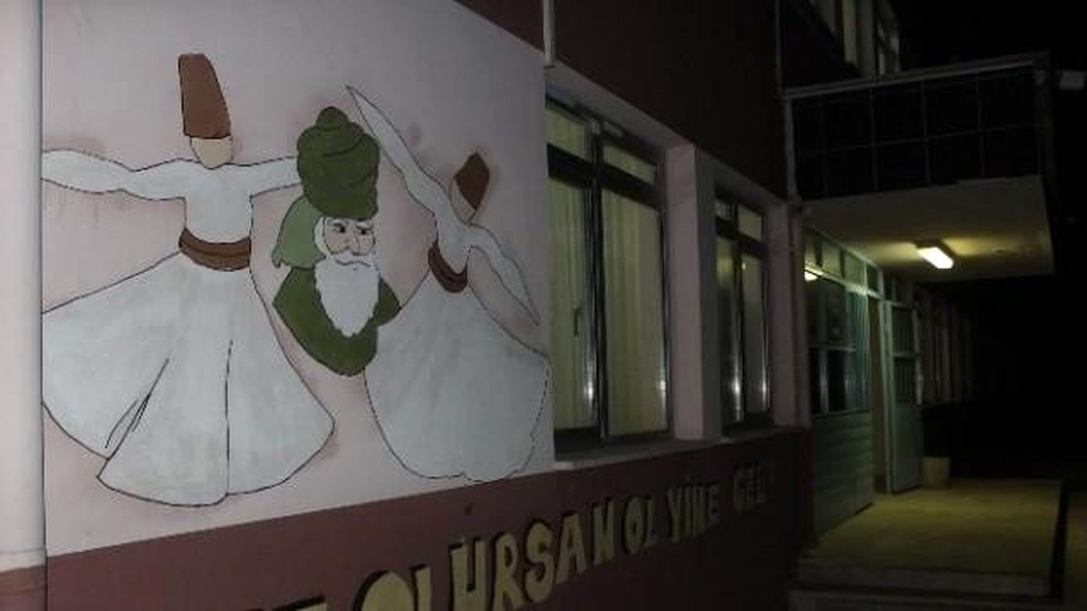 Yeşilyazı Ortaokulu\'nda Boya ve Çizim Çalışması