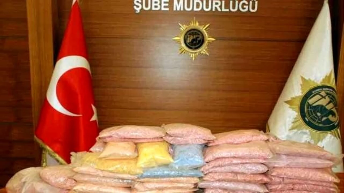 İzmir Polisinden Uyuşturucu Tacirlerine Darbe