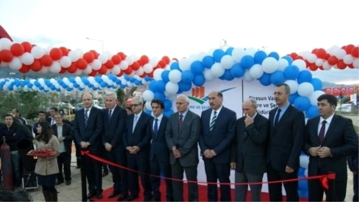 Başbakan Davutoğlu, Giresun\'da Açılış Yaptı