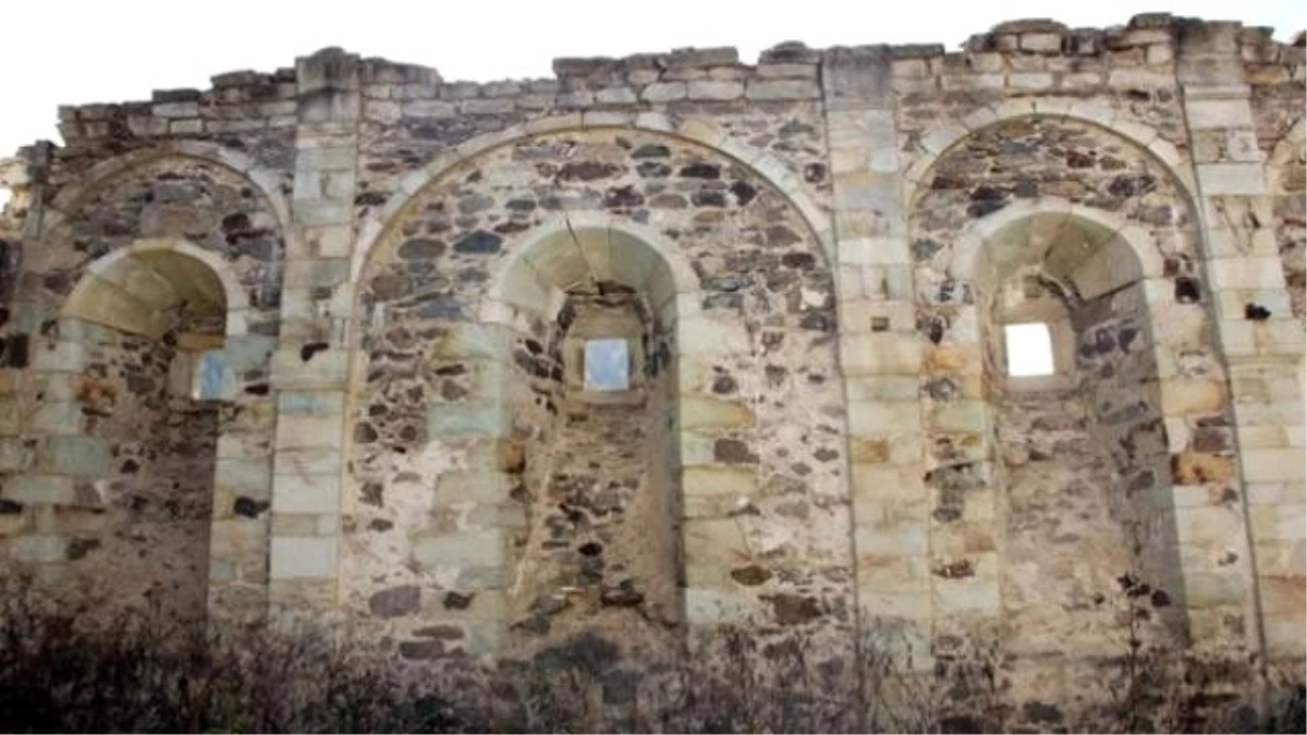 Bu Kilise ve Köprü, Islahat Fermanı\'nın İzlerini Taşıyor