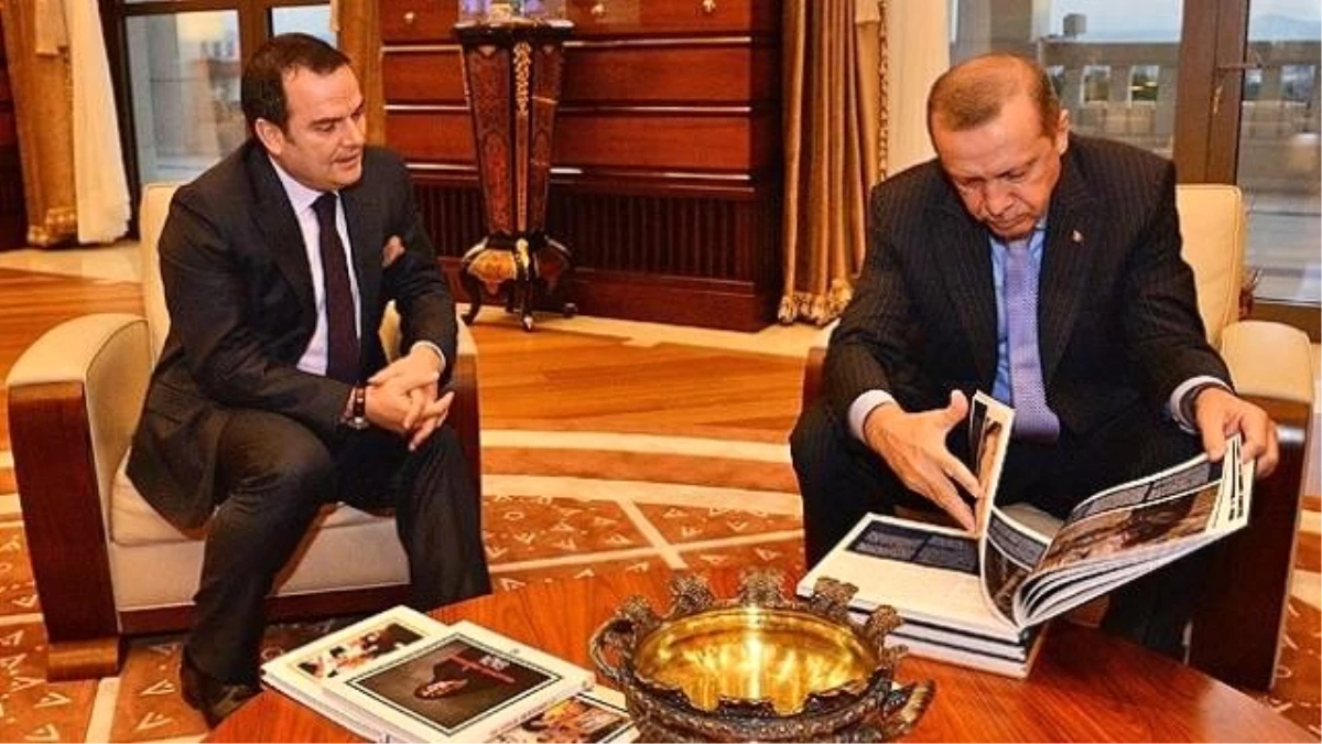 Cumhurbaşkanı Erdoğan\'a, "Aa Oradaydı" Özel Koleksiyon Baskısı Takdim Edildi